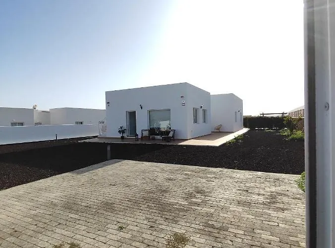 シャレー Casa Bermeja - *