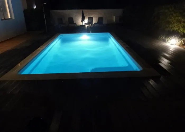 シャレー Casa Bermeja -