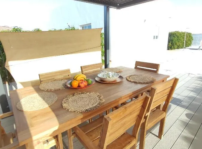 Casa Bermeja - *